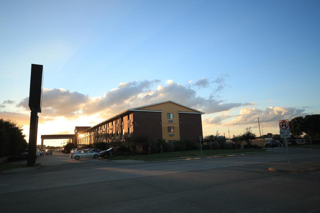 Quality Inn Dfw Airport North - Irving Kültér fotó