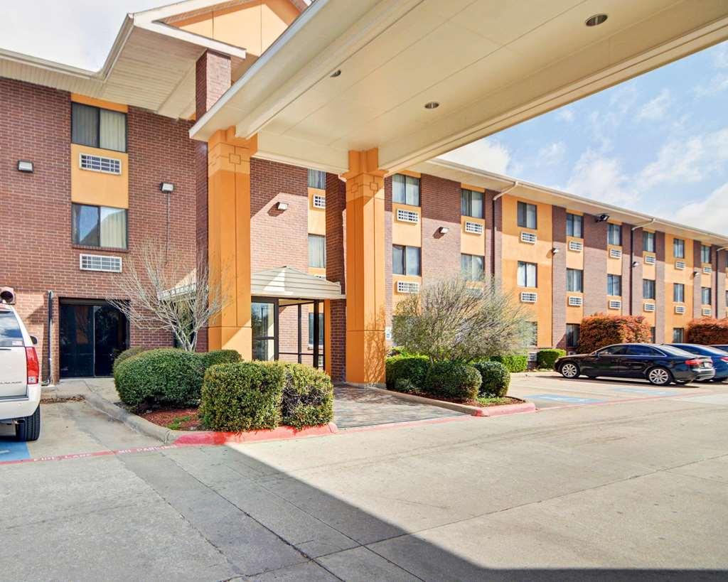 Quality Inn Dfw Airport North - Irving Kültér fotó