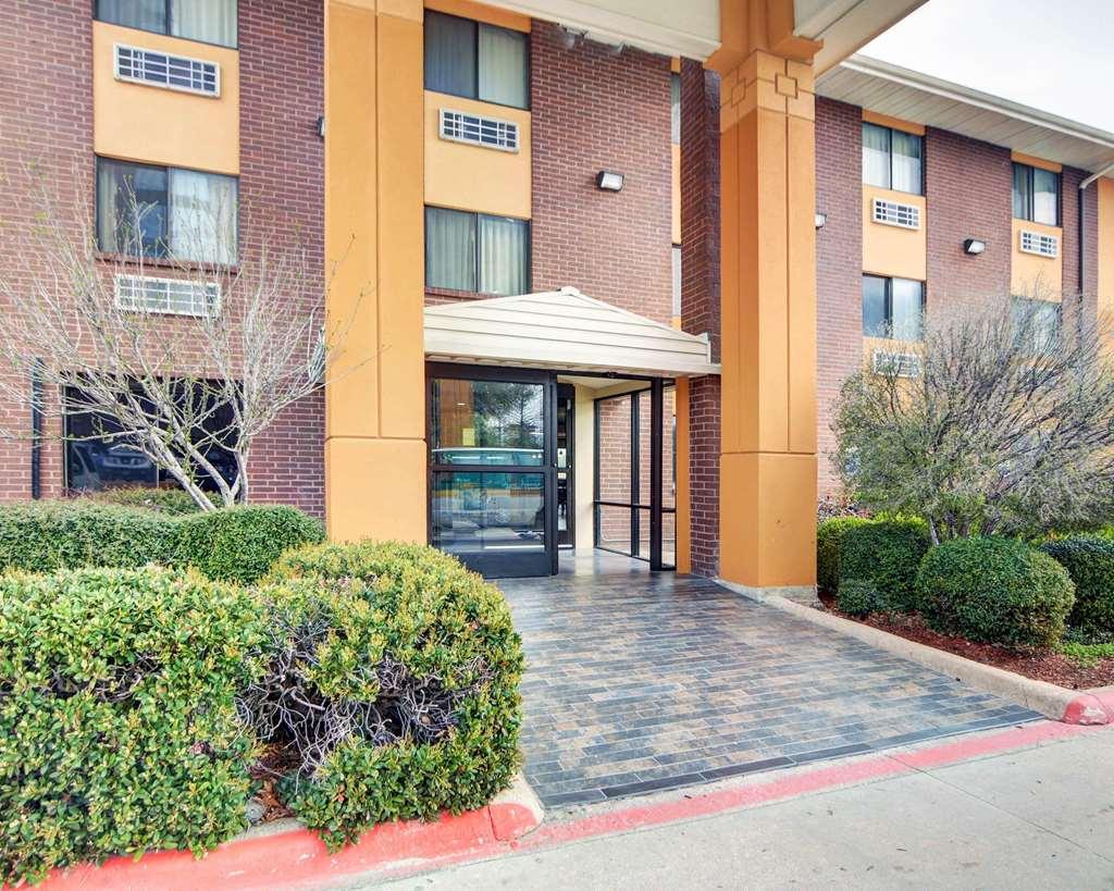 Quality Inn Dfw Airport North - Irving Kültér fotó